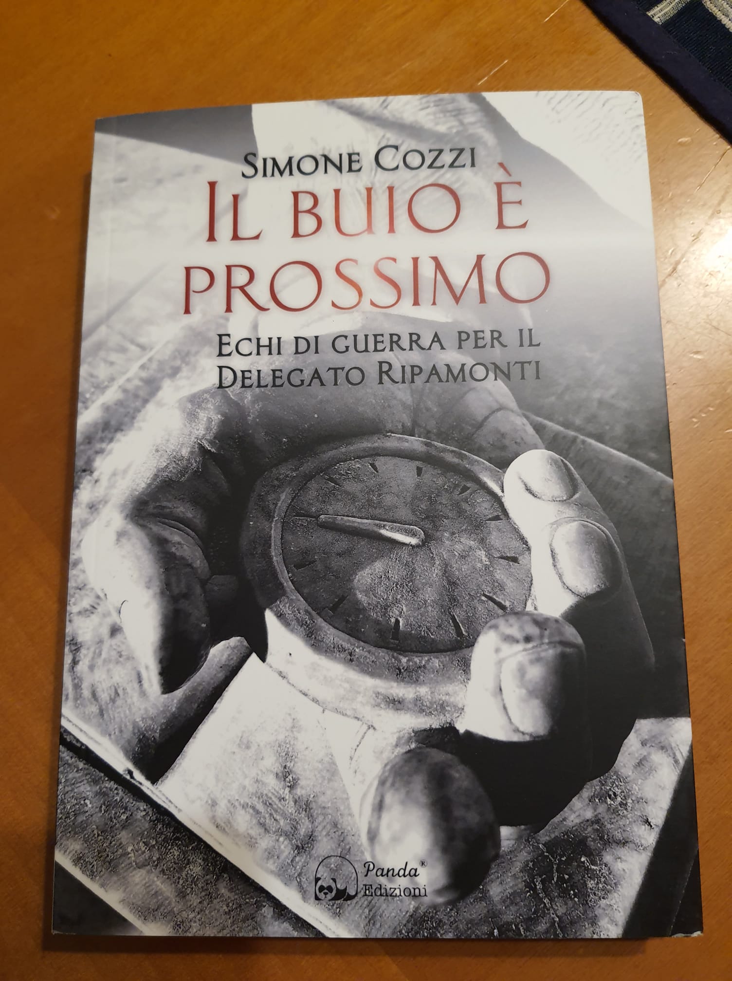 “Il buio è prossimo” – Simone Cozzi