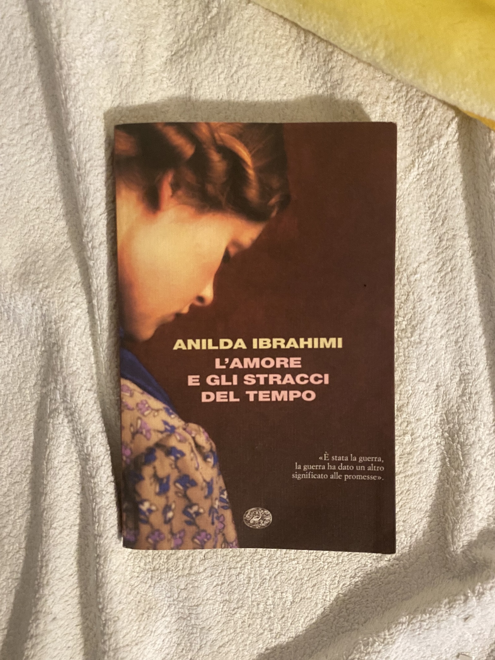 “L’amore e gli stracci del tempo” – Anilda Ibrahimi